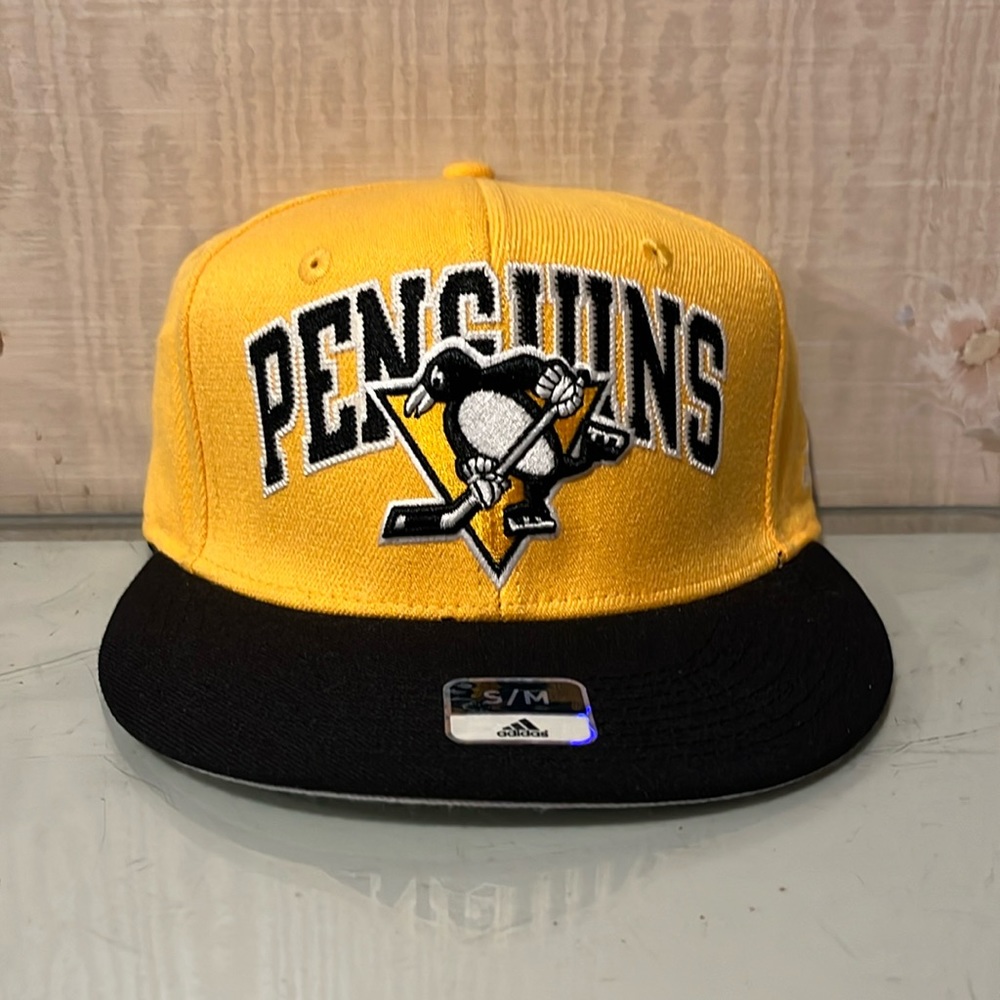 Pittsburgh Penguins 2024 Adidas Flexfit Hat S/M-New